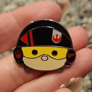 (5 For $30) Disney Pin Star Wars Pilot Poe Tsum Tsum Series 2 Pin